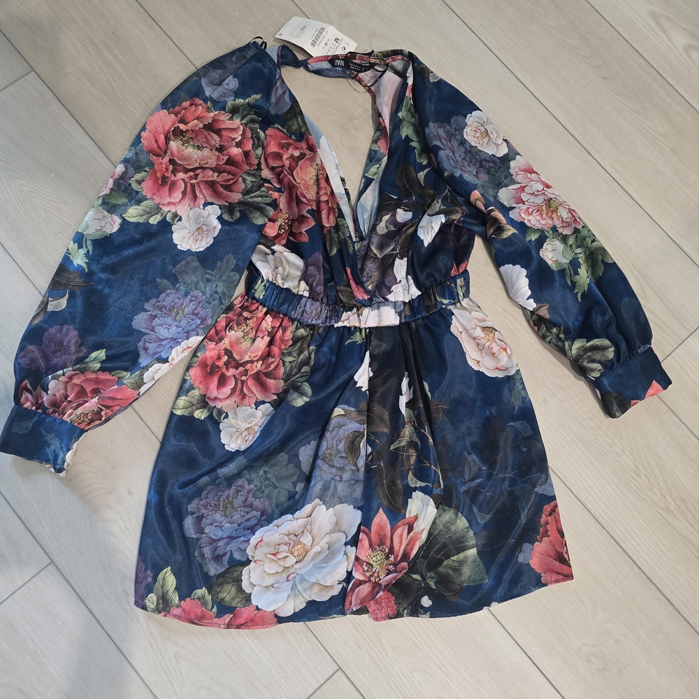 Zara Floral Women's Shorts - Blue and Red
